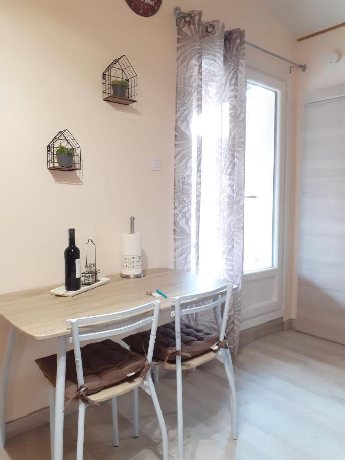 Studio Independant Dans Villa Neffies Exterior photo